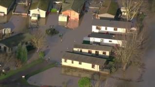 Furtuna Bella mătură vestul Europei. Rafalele de vânt au depăşit 170 km/h