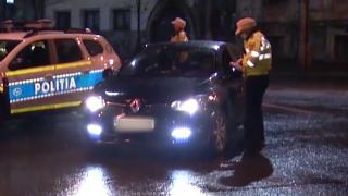 Șoferii ”euforici”, prinși în ofsaid de polițiștii din București. Cei care au petrecut cu droguri și alcool au fost trași pe dreapta de agenți