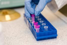 Primul român infectat are din nou Covid. Tânărul de 25 de ani din Gorj a primit vestea în Germania