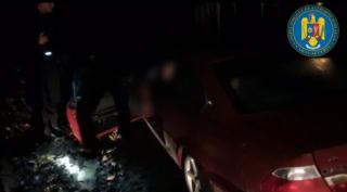 Tânăr găsit în chiloți de jandarmi, în creierii nopții, pe un drum forestier din Caraș-Severin: "Dă-mi o țigară! Să vezi ce belea vă fac"