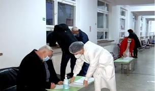 Românii s-ar putea vaccina anticoronavirus inclusiv la circ sau în mall