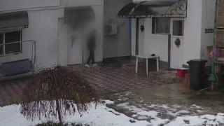 Un fost jandarm, arestat la domiciliu, a încercat să intre în locuinţa primarului comunei, cât timp edilul era plecat în vacanţă