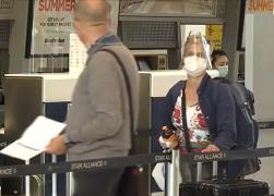 Industria turismului așteaptă cu sufletul la gură "pașaportul de vaccinare anti-COVID". Nu la fel de încântați sunt și cetățenii