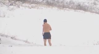 Paul, sportivul din Cluj care aleargă zeci de kilometri la bustul gol chiar şi la -20 de grade Celsius