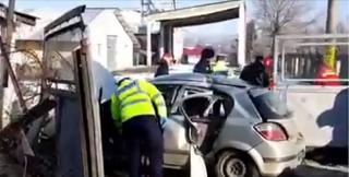 Accidentul care a îndoliat o întreagă comunitate din Iaşi, produs de o şoferiţă care avea permisul de conducere luat de câteva luni