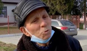 Vaccinare Covid la Potârnichea: Autorităţile asteaptă să fie rugate, iar localnicii aşteaptă să fie ajutaţi. Până atunci, unii se "vaccinează" la birtul din sat