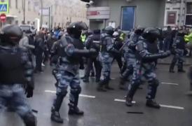 Rusia acuză SUA de încurajarea protestelor violente care tulbură ţara