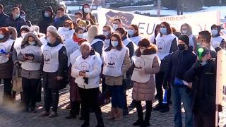 Protestele polițiștilor continuă în toată țara, nemulţumiţi de îngheţarea salariilor