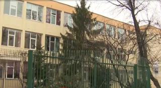 Răsturnare de situaţie în cazul focarului de coronavirus din Şcoala 28. Un profesor acuză că s-a încercat mușamalizarea situației