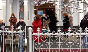 Vorbele preoţilor aduc alinare, dar şi informaţii medicale