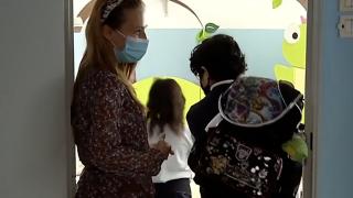 Elevii ar trebui să revină la şcoală, însă ministerul Educaţiei şi ministerul Sănătăţii nu au ajuns încă la o înţelegere