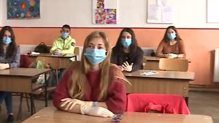 Salvați de clopoțel, din pandemie și ore online: Un 8 februarie ca un 15 septembrie