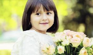 Eva, fetița de cinci ani cu o viață de la mami și una de la tati