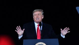 Acuzații grave pentru Donald Trump, în al doilea proces de impeachment. Apărarea lasă de dorit, fostul președinte ar fi făcut o criză de nervi