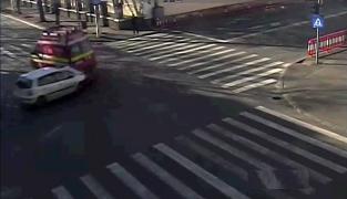 Ambulanță răsturnată la Brăila, într-o intersecție, nu avea semnalele luminoase pornite, anunță Poliția