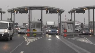 Cozi la Vama Nădlac 2 pentru triajul epidemiologic. DSP Arad a pierdut mai bine de jumătate din personalul care se ocupa de aceste proceduri