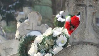 A fost sau n-a fost Covid? Incertitudinile care au făcut ca un mort să aibă două certificare de deces