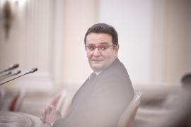 Klaus Iohannis a rechemat mai mulţi ambasadori, printre care George Maior şi Emil Hurezeanu