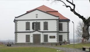 Castelul Teleki, o bijuterie arhitecturală duce dorul vizitatorilor