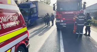 Fetiţă ucisă de TIR la Răcari, pe trecerea de pietoni, sub privirile tatălui. Copila mergea spre şcoală