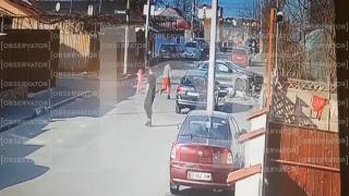 Imagini cu accidentul în care două fete au fost ucise pe trotuar, în cartierul Andronache