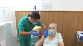 Un milion de români vaccinaţi anti-Covid în martie, 10 milioane până în septembrie, estimează autorităţile
