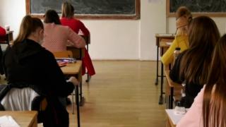 Recuperarea materiei în weekend, fără tragere de inimă pentru elevi şi părinţi