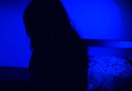 Fată de 13 ani, agresată sexual de propriii părinţi. Chinul fetei a durat şase ani