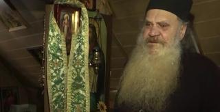 Povestea pustnicului Onufrie. Călugărul și-a construit un colț de rai în masivul Postăvarul, aproape de cer, la 1800m altitudine