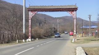 Conflict între un primar din judeţul Buzău şi oamenii din comunitatea pe care o conduce: "Ne este frică să mergem la primărie"