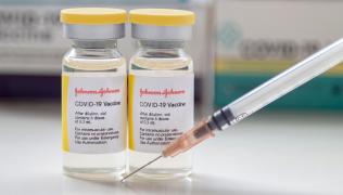 Agenția Europeană a Medicamentelor a aprobat vaccinul Johnson & Johnson, singurul care nu necesită rapel
