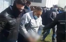 A fost prins deţinutul evadat din Spitalul Craiova. Bărbatul condamnat pentru crimă se ascundea într-un canal