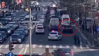 Aglomeraţia din Bucureşti i-a venit de hac unui şofer care încerca să scape de poliţişti. Bărbatul a fost arestat