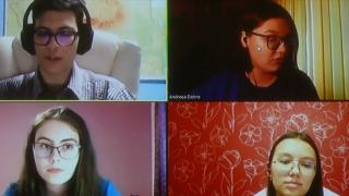 Elevi olimpici care antrenează pasionați de matematică pentru performanță la Fundația Dan Voiculescu pentru Dezvoltarea României