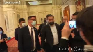 Scandal pe holurile Parlamentului: doi deputați erau la un pas să se bată. Dan Tănasă (AUR): „Ești un zero barat. Păduche”