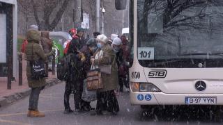 Vreme capricioasa la sfârșit de martie: Soare și ninsoare în aceeași zi