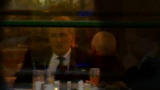 Marcel Vela, arogant la o terasă din Capitală. Insistă că restaurantul funcţionează legal, dar prefectul îl contrazice