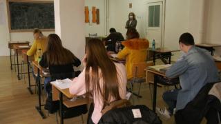 Ministrul Educaţiei, despre haosul din ultimele zile din învăţământ: "Suntem nevoiţi să îmbinăm exigenţele sanitare cu cele educaţionale"