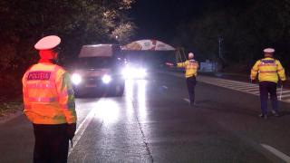 Noi restricții la nivel național, de duminică. Mesajul lui Raed Arafat pentru cei nemulțumiți că magazinele se închid la ora 18.00