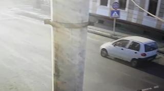 Trei copii în drum spre şcoală, spulberați pe trecere de un judecător cu Matiz, în Sighetu Marmaţiei