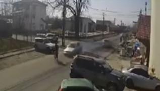 Un biciclist băut a fost spulberat de un șofer grăbit la Vișina, în Dâmbovița