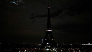 Ora Pământului 2021: Lumina a fost stinsă simbolic, aseară, pentru a atrage atenția asupra încălzirii globale