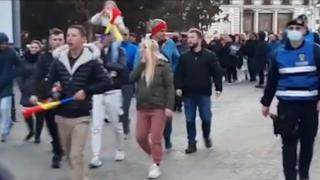 Noapte de foc în întreaga țară. Oamenii au ieșit pe străzi pentru a protesta față de noile restricții