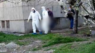 O tânără de 17 ani din Ploieşti, găsită moartă într-o clădire părăsită. Mama îi anunțase dispariția miercuri