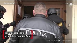 Noul șef de la Permise și Înmatriculări Suceava a fost reținut. Ar fi cumpărat influenţa unui consilier