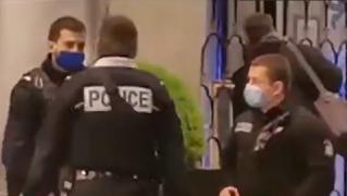 Un hotel de lux din Paris a fost jefuit în doar câteva minute. Au fost furate bijuterii în valoare de cel puţin 100.000 de euro