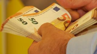 Suceveanul cu 1000 de fețe: s-a dat preot, jurnalist, medic, avocat și procuror. Cum a făcut 50.000 de lei în 3 luni