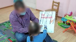 Primar condamnat pentru pornografie infantilă, chemat să citească poveşti unor copii de grădiniţă, în Prahova
