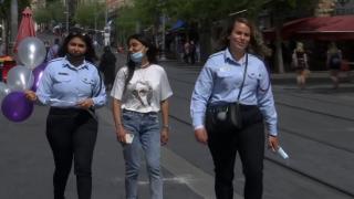 Israelienii nu mai sunt obligați să poarte măști afară, de duminică