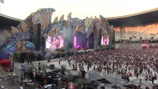 Guvernul îi ţine în şah pe organizatorii de evenimente